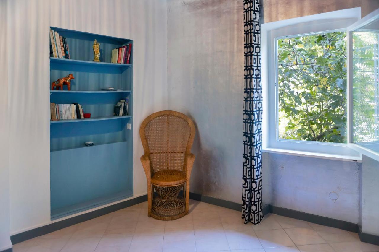 Apartment Tres Bel Avec Jolie Vue Dans Le Quartier Prise De Vauban Marseille