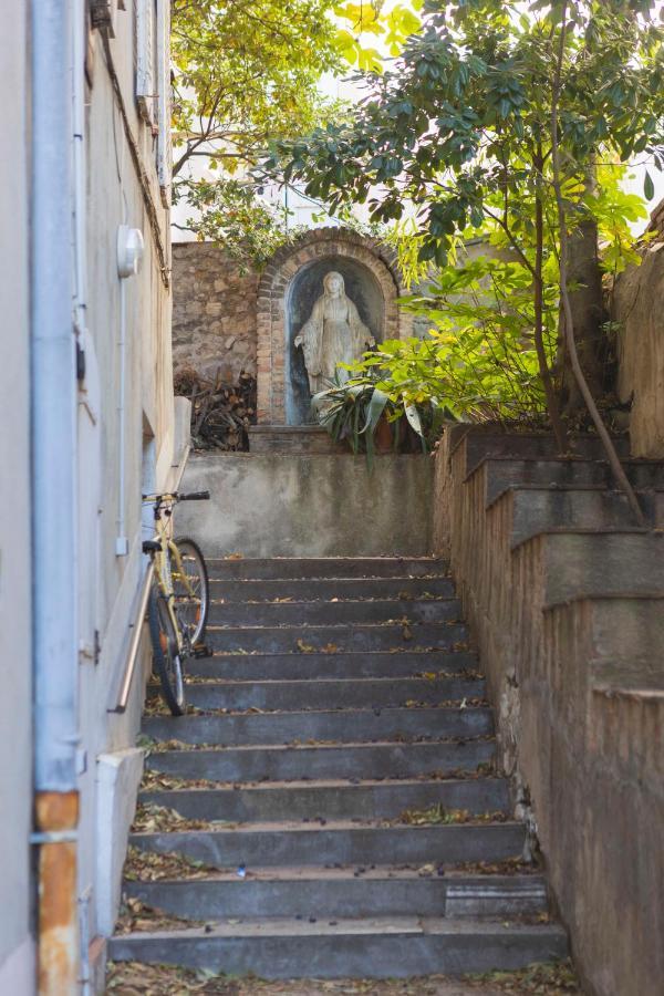 Tres Bel Avec Jolie Vue Dans Le Quartier Prise De Vauban *